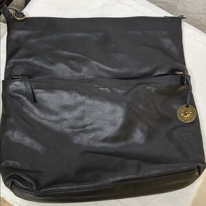 MINOOY black buttery smooth leather handbag.